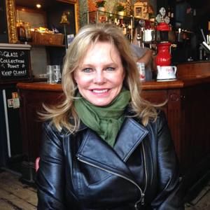 Meet your Posher, Deborah